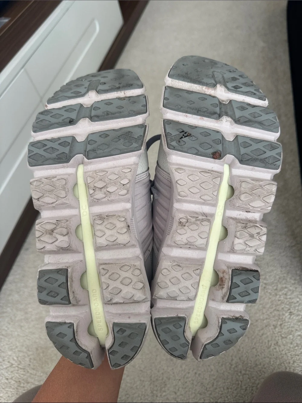 ON Cloud Swift Running Women's Cloud Running Shoes in Light Gray and Pale Purple